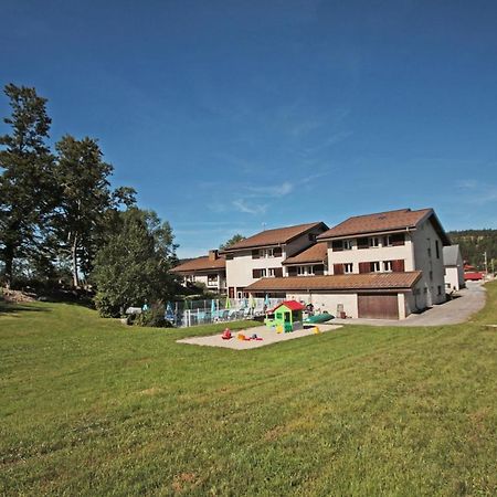 Village De Vacances Les Chevreuils Bellefontaine  Экстерьер фото